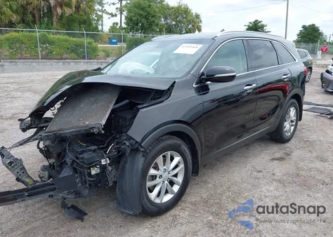 2017 Kia Sorento 2.4L Lx z USA, uszkodzony, nr VIN 5XYPG4A37HG242221